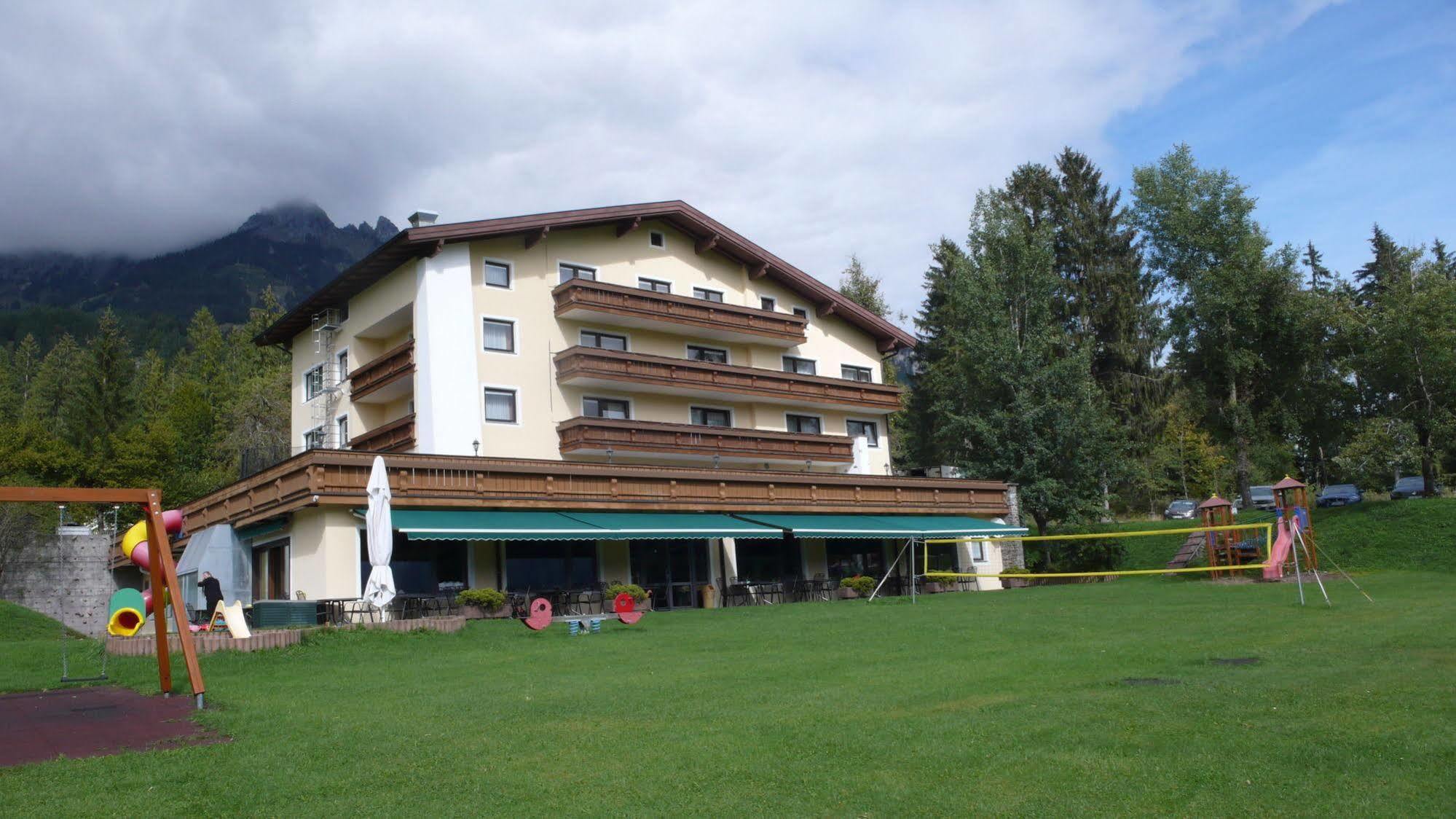 Haus Diana Hotel Reutte Bagian luar foto