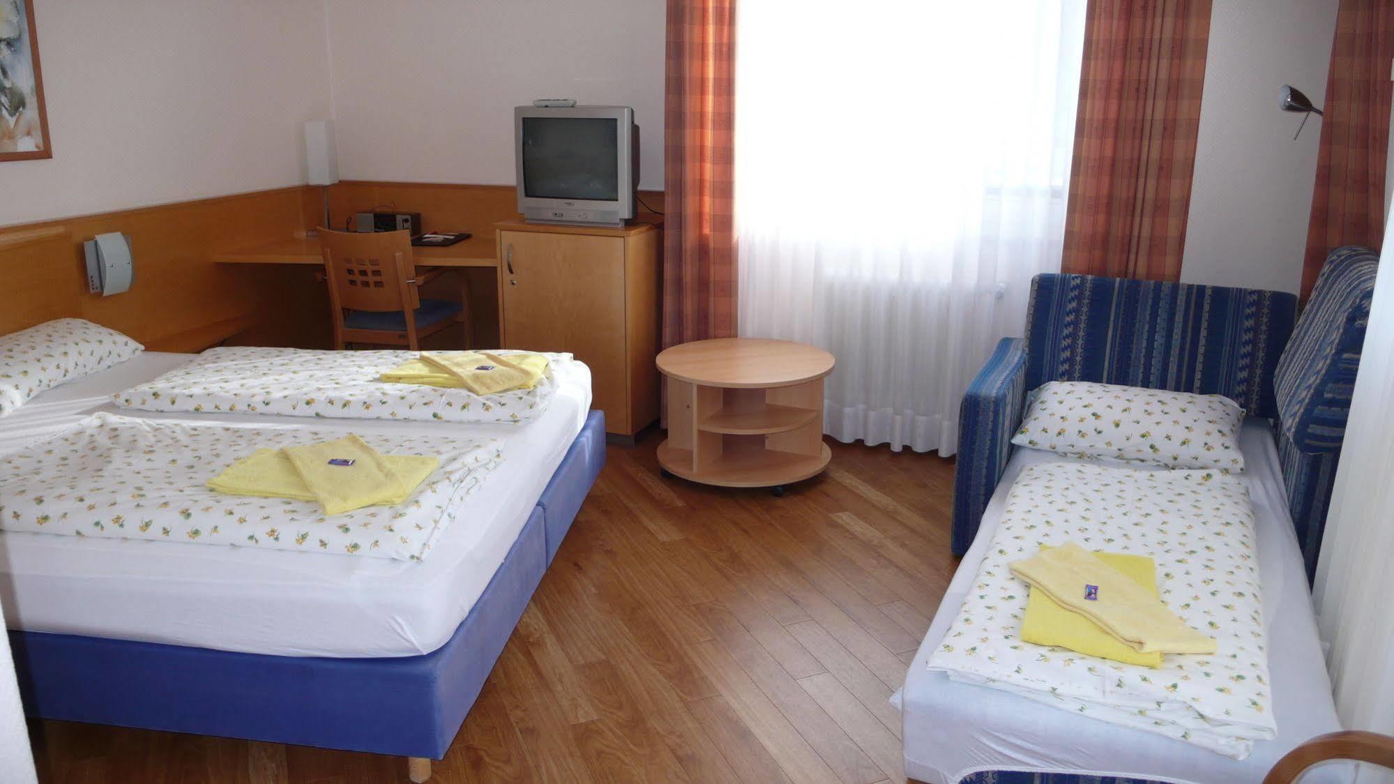 Haus Diana Hotel Reutte Bagian luar foto