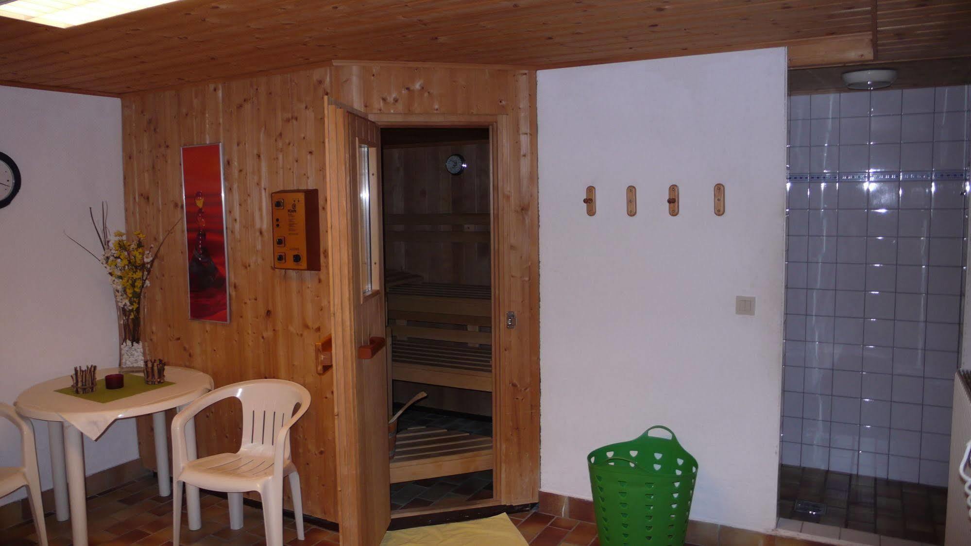 Haus Diana Hotel Reutte Bagian luar foto