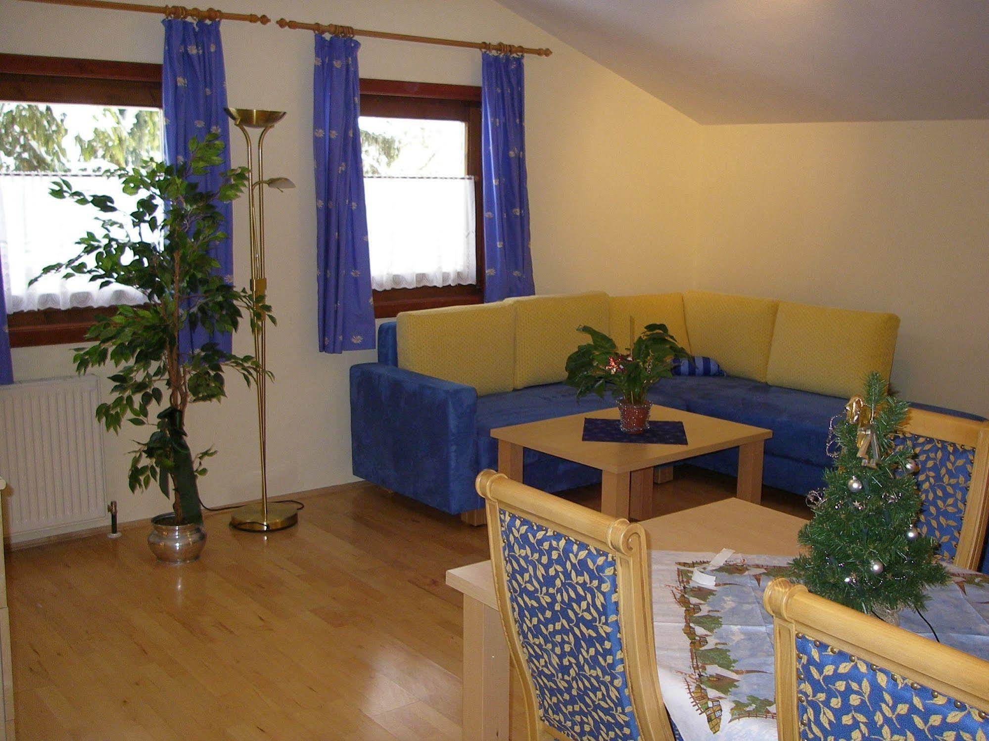 Haus Diana Hotel Reutte Bagian luar foto